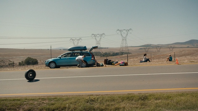 Video Reference: Vehicle, Car, Motor vehicle, Road, Mode of transport, Highway, Line, Freeway, Landscape, Luxury vehicle