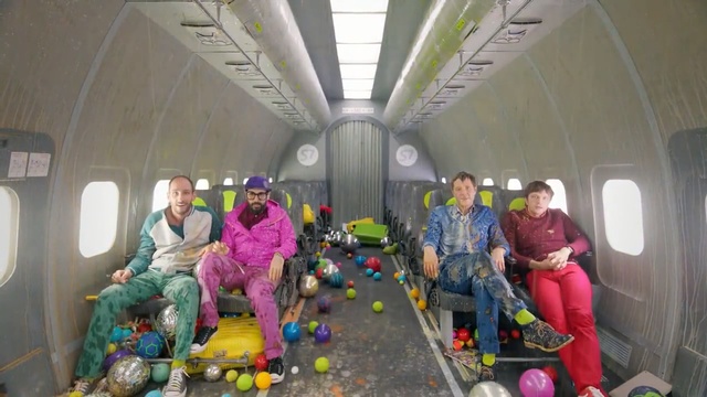 Video Reference: Fun, Play, Room, Leisure, Person