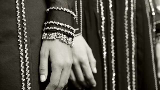 Video Reference: Black-and-white, Hand, Finger, Monochrome, Monochrome photography, Jewellery, Fashion accessory, Photography, Nail, Chain
