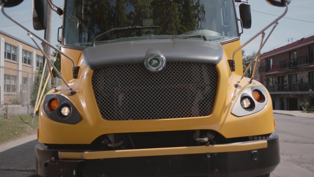 Video Reference: motor vehicle, transport, vehicle, mode of transport, car, commercial vehicle, automotive exterior, bumper, automotive wheel system, truck