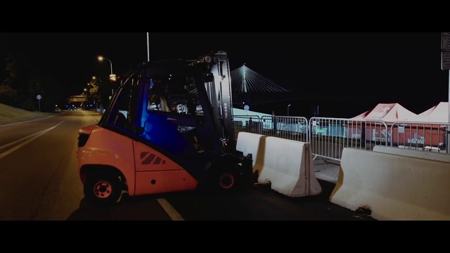 Video Reference: Mode of transport, Transport, Vehicle, Forklift truck, Motor vehicle, Commercial vehicle, Car, Truck, Automotive wheel system, Light commercial vehicle