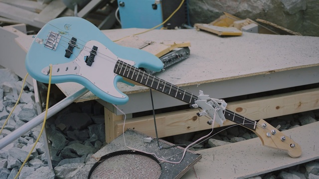 Video Reference: musical instrument, guitar, string instrument, plucked string instruments, electric guitar