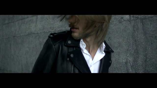 Video Reference: Leather, Jacket, Leather jacket, Darkness, Textile, Top, Coat, Outerwear, Suit, Photography