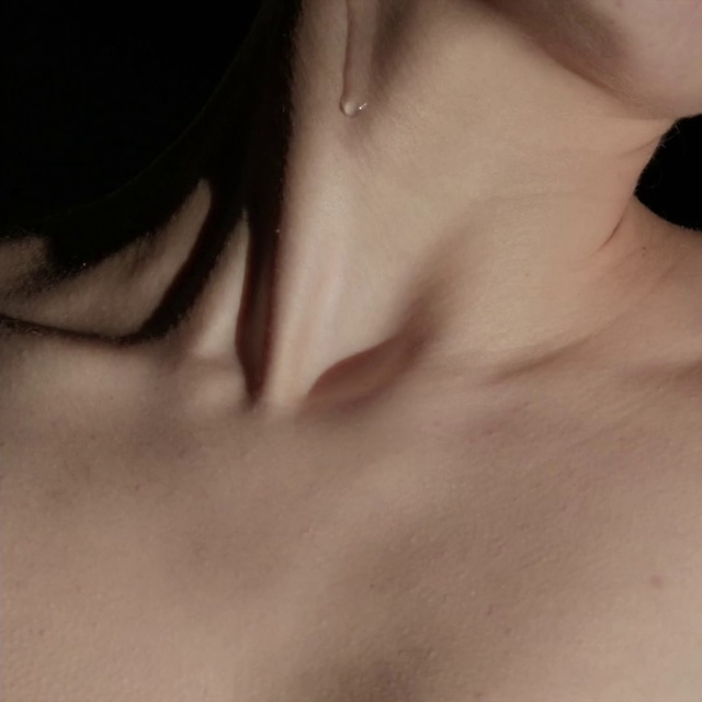 Video Reference: Face, Neck, Skin, Lip, Nose, Chin, Close-up, Cheek, Ear, Organ, Person, Indoor, Man, Teeth, Wearing, Brushing, Mouth, Woman, Young, Black, Glasses, Holding, Shirt, Toothbrush, Close, Girl, White, Hair, Boy, Brush, Cat, Laying, Standing, Sunglasses, Nude, Hand, Blur, Spectacles