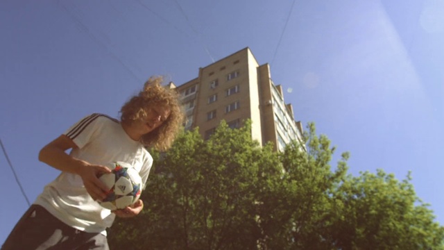 Video Reference: Sky, Fun, Grass, Tree, Photography, Architecture, Vacation, Cloud, House, Leisure