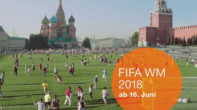 Video Reference: Landmark, Public space, Grass, Human settlement, Tourism, Architecture, Campus, City, Leisure, Metropolitan area