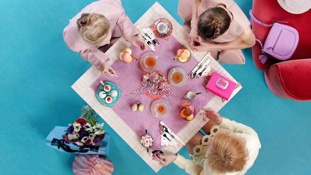 Video Reference: pink, nail, Person