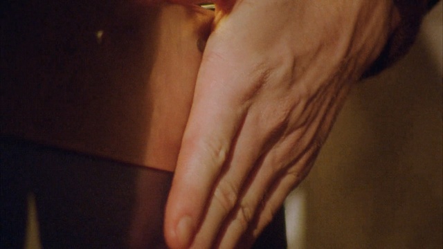 Video Reference: skin, joint, hand, neck, shoulder, finger, arm, human body, muscle, human leg