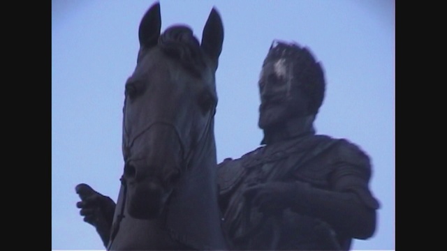 Video Reference: Statue, Horse, Sculpture, Hand, Art, Animation, Photography, Monument, Screenshot, Gesture