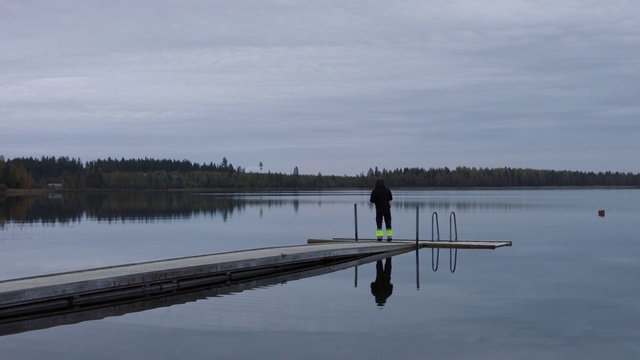 Video Reference: Water, Reflection, Sky, Lake, River, Morning, Tree, Calm, Dock, Reservoir