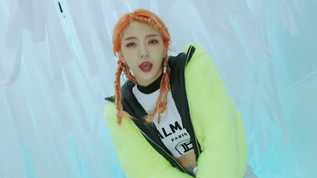 Video Reference: Yellow, Cool, Black hair, Smile