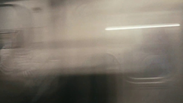 Video Reference: White, Atmospheric phenomenon, Light, Daytime, Atmosphere, Water, Morning, Line, Sky, Sunlight