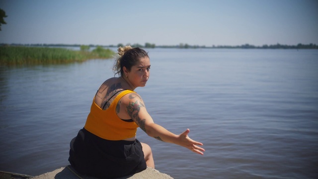 Video Reference: Water, Vacation, Arm, Physical fitness, Fun, Hand, Happy, Lake, Recreation, River