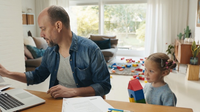 Video Reference: Father, dother, toys, toy, Learning, Child, Room, Adaptation, Classroom, Education, Tutor, Student, Teacher, Job, Person