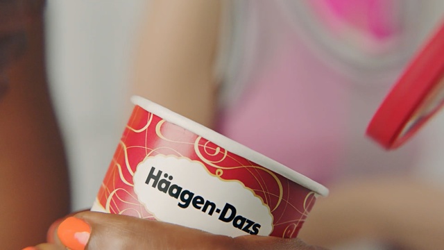 Video Reference: Pink, Material property, Nail, Cup