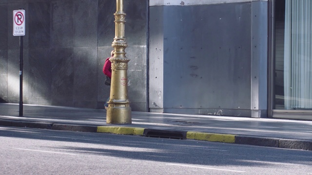 Video Reference: Yellow, Column, Road, Architecture, Street, Metal, Road surface, Asphalt, Brass, City