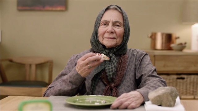 Video Reference: Room, Sitting, Eating, Vegetarian food, Food, Person