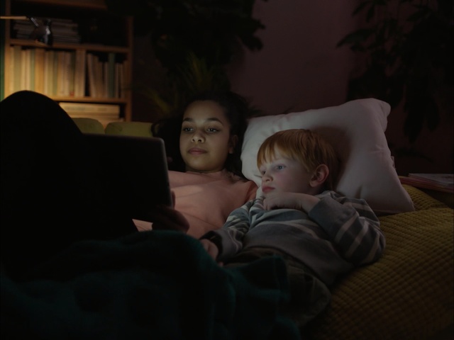 Video Reference: Child, Fun, Eye, Interaction, Human, Darkness, Room, Toddler, Photography, Night, Person