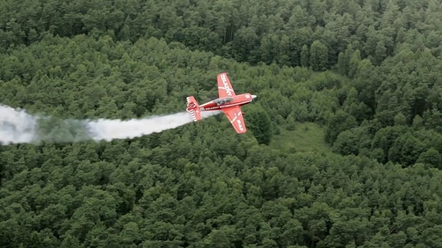 Video Reference: Airplane, Monoplane, Aircraft, General aviation, Vehicle, Flight, Aerobatics, Air racing, Aviation, Motor glider