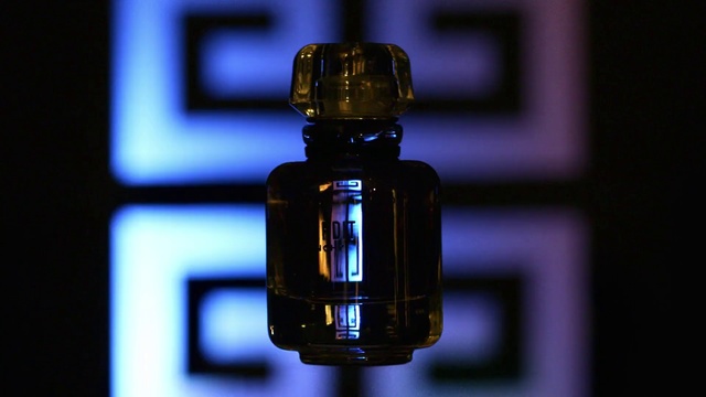 Video Reference: Product, Photography, Bottle, Glass, Fluid, Still life photography