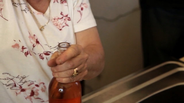 Video Reference: Hand, Finger, Nail, Musical instrument, Fashion accessory, Formal wear, Jewellery, Plucked string instruments