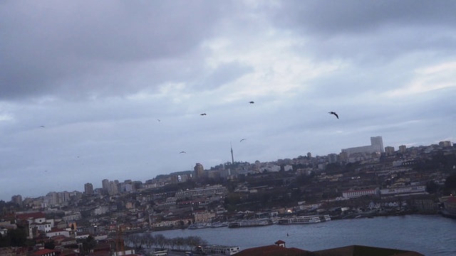 Video Reference: Sky, Cloud, Urban area, City, Sea, Ocean, Atmosphere, Mountain, River, Vacation