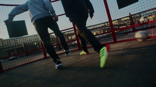 Video Reference: Footwear, Fun, Sports, Human leg, Leg, Sports equipment, Recreation, Shoe, Competition event, Leisure