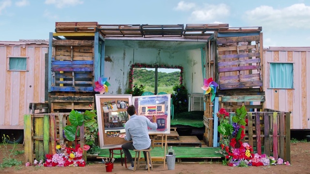 Video Reference: Building, Floristry, Neighbourhood, Architecture, House, Adaptation, Residential area, Plant, Flower, Home