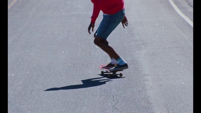 Video Reference: Skateboarding, Skateboard, Skateboarding Equipment, Skateboarder, Longboard, Longboarding, Sports equipment, Recreation, Boardsport, Individual sports
