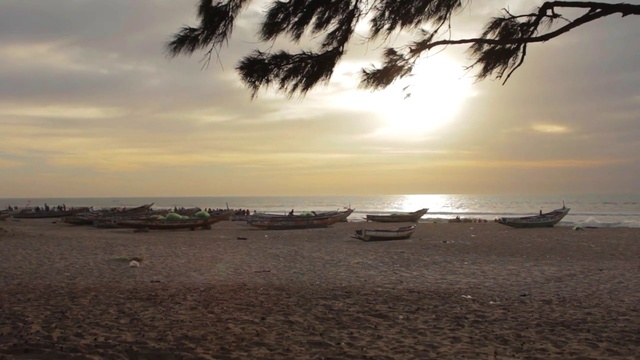 Video Reference: Sky, Nature, Sea, Horizon, Shore, Morning, Beach, Calm, Coast, Ocean