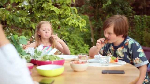 Video Reference: Eating, Meal, Lunch, Child, Sharing, Brunch, Fun, Leisure, Recreation, Vacation