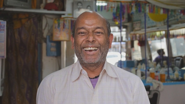 Video Reference: Chin, Smile, Elder, Shopkeeper, Wrinkle, Glasses