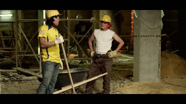 Video Reference: Blue-collar worker, Construction worker, Construction, Fun, Tree, Soil, Temple, Conversation