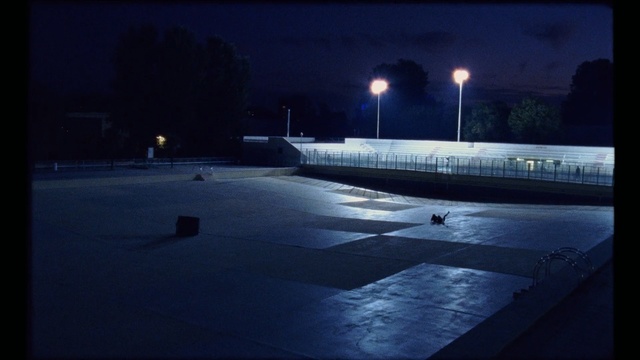 Video Reference: sky, atmosphere, light, night, darkness, lighting, water, freezing, street light, snow