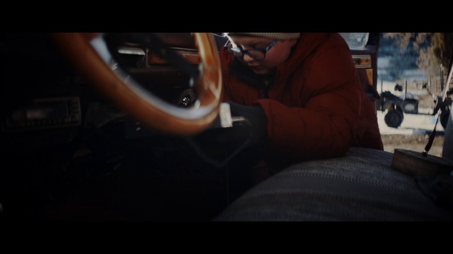 Video Reference: Automotive design, Motor vehicle, Steering part, Vehicle, Wheel, Steering wheel, Mode of transport, Car, Driving, Auto part