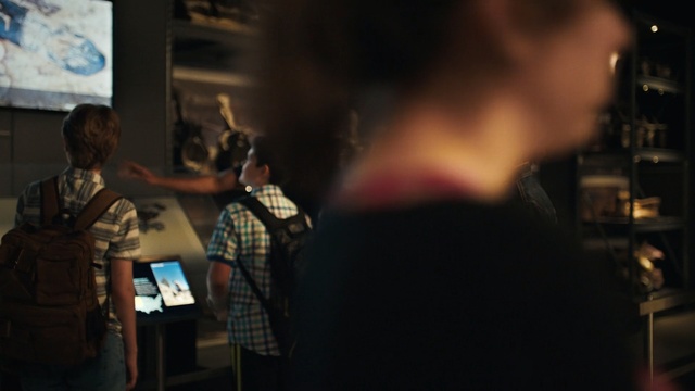 Video Reference: darkness, night, electronic device, midnight