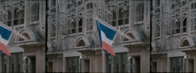 Video Reference: building, landmark, metropolis, architecture, structure, facade, window, city, sky, street