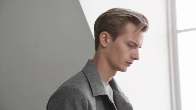 Video Reference: Hair, Face, Chin, Forehead, Hairstyle, Neck, White-collar worker, Shoulder, Cheek, Jaw