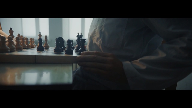 Video Reference: Black, Games, Darkness, Screenshot, Reflection, Still life photography, Hand, Photography, Finger, Room