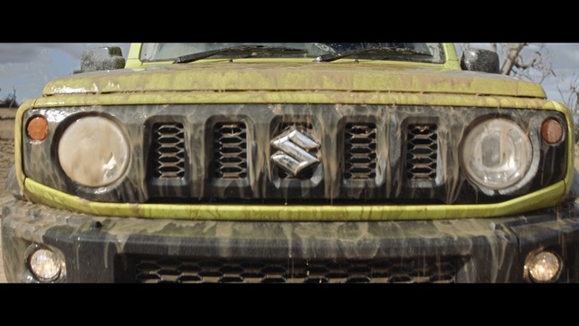 Video Reference: Land vehicle, Vehicle, Car, Bumper, Light, Headlamp, Automotive exterior, Automotive lighting, Grille, Sport utility vehicle