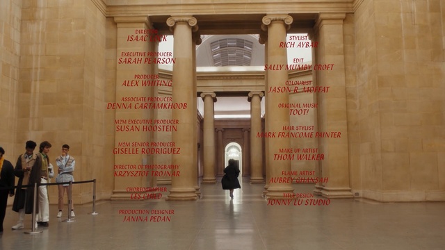 Video Reference: tourist attraction, column, Person