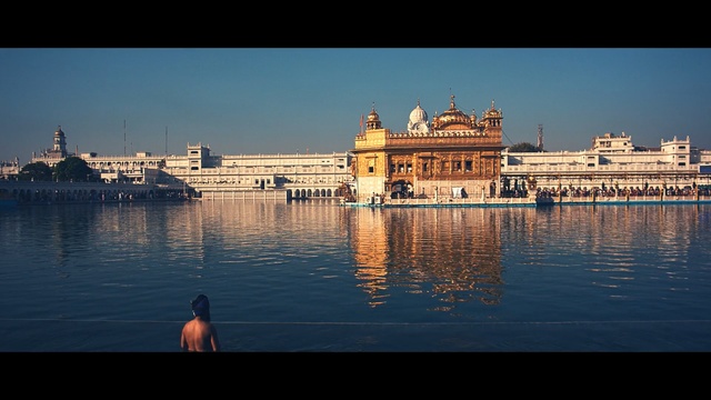 Video Reference: Sky, Water, Reflection, Blue, Waterway, Landmark, City, Morning, Town, River