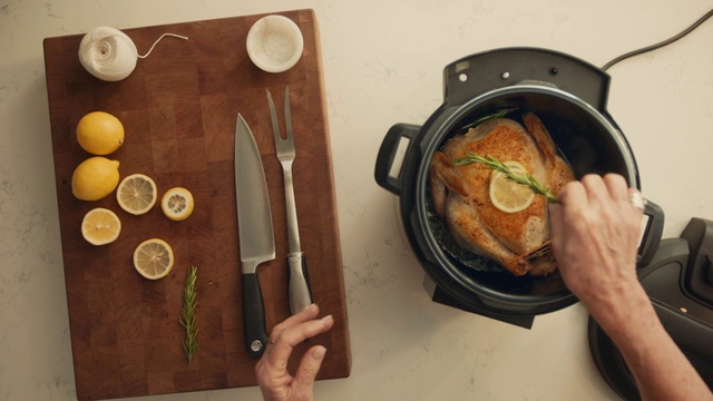 Video Reference: Food, Dish, Cuisine, Frying pan, Ingredient, Meal, Breakfast, Recipe, Cookware and bakeware, Cooking
