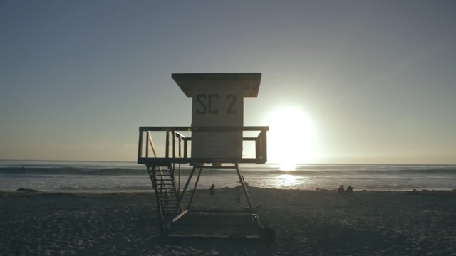 Video Reference: sea, horizon, sky, calm, ocean, sunrise, morning, water, sunlight, dawn