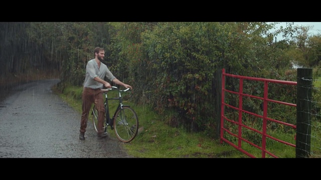 Video Reference: Bicycle, Cycling, Bicycle frame, Vehicle, Nature, Cycle sport, Road bicycle, Recreation, Mountain bike, Sports equipment