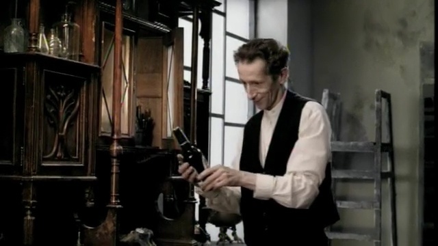 Video Reference: man, oldman, beer, bottle, ladder, Person