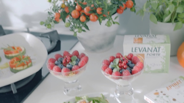 Video Reference: Product, Food, Fruit, Plant, Vegetable, Dish, Vegetarian food, Bowl, Cuisine, Recipe