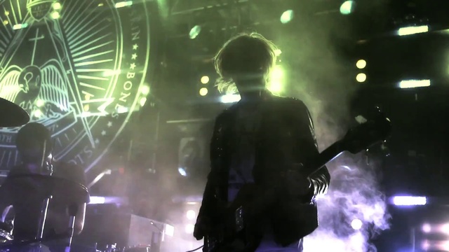 Video Reference: Performance, Entertainment, Concert, Performing arts, Rock concert, Stage, Light, Music, Event, Musician