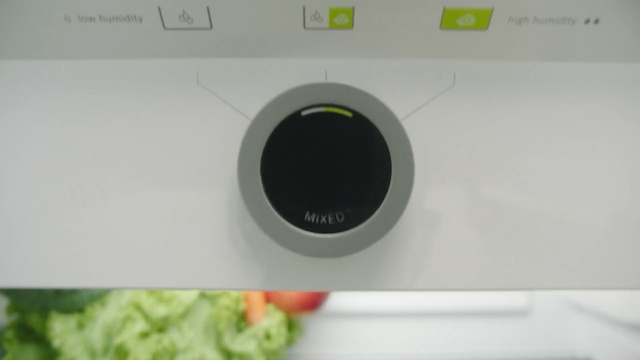 Video Reference: Major appliance, Washing machine, Home appliance, Clothes dryer, Technology, Circle, Electronics, White, Food, Plate, Text
