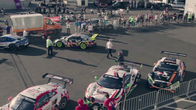 Video Reference: Motor vehicle, Vehicle, Race track, Mode of transport, Rallycross, Car, Traffic, Motorsport, Racing, Auto racing